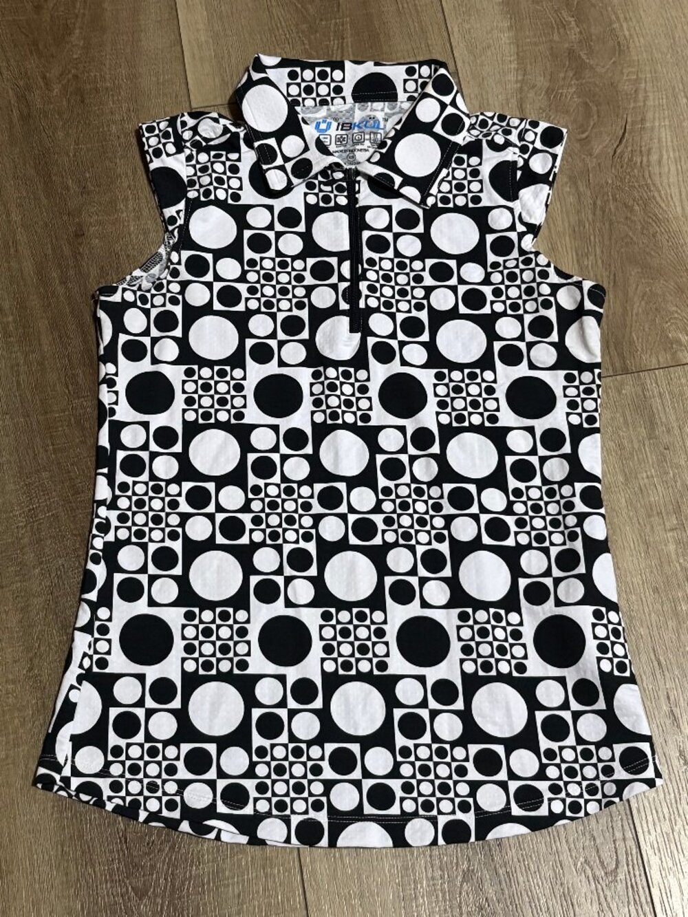 NEW IBKUL Sleeveless Golf Polo Size XS Black White